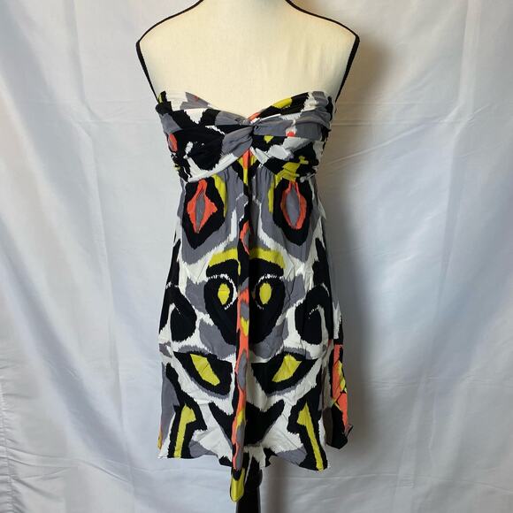 Alice & Trixie Silk Strapless Retro Print Smocked Mini Dress Size Small Womens - Picture 1 of 11
